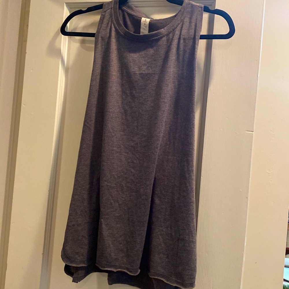 Gray-brown workout top